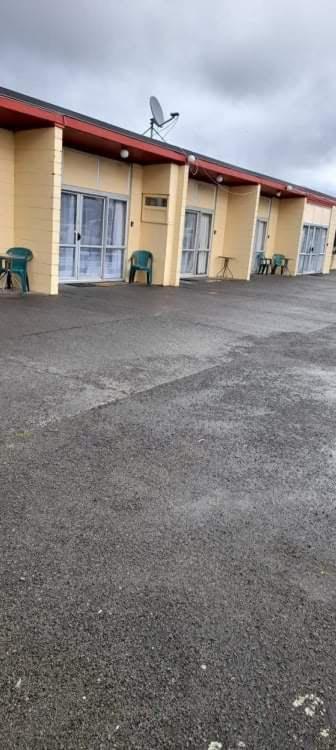 וויאורו Roadside Motel מראה חיצוני תמונה